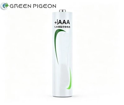 بطاريات AAA قابلة للشحن مع شاحن